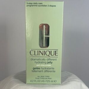 Clinique Dramatically Different Hydrating Jelly 4.2 oz  125 ml NEW IN BOX